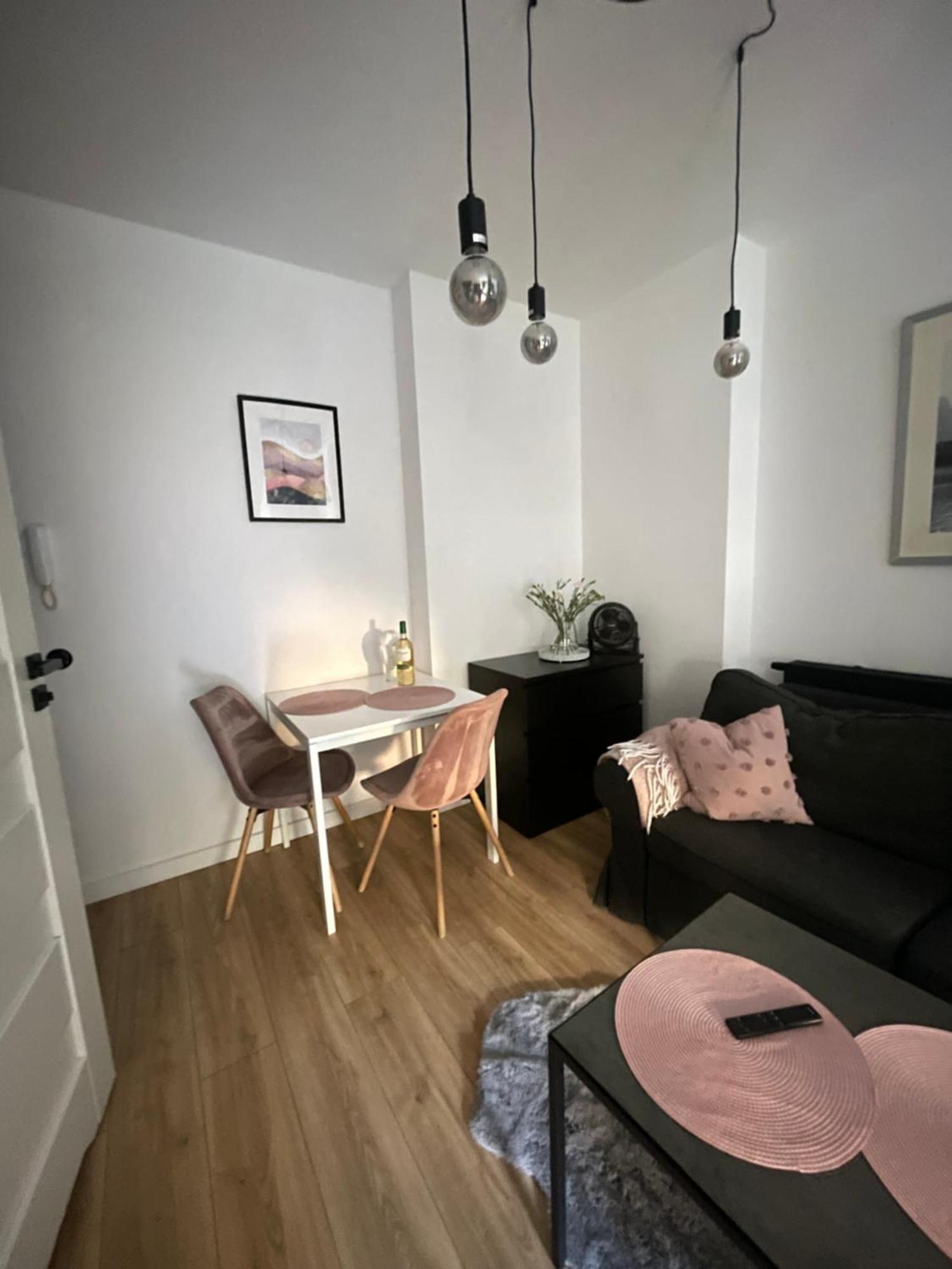 Garden Place Apartment Βαρσοβία Εξωτερικό φωτογραφία